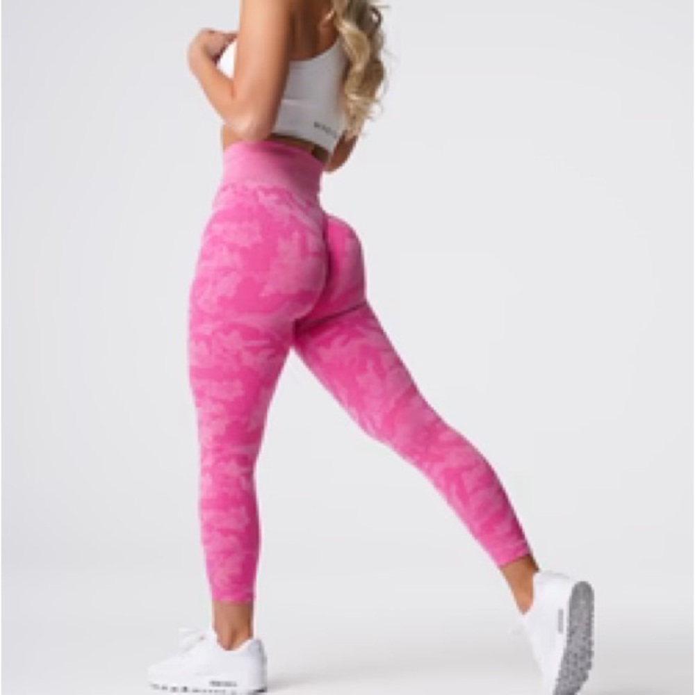 NVGTN Pink Camo Seamless Leggings